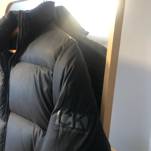 Calvin Klein Puffer Jacket - Picture 4 of 6